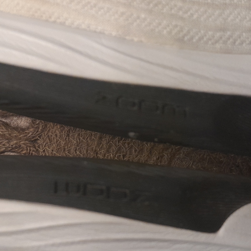 Men's Jordan White and Black Low-Top Athletic Sneakers - Picture 2 of 12